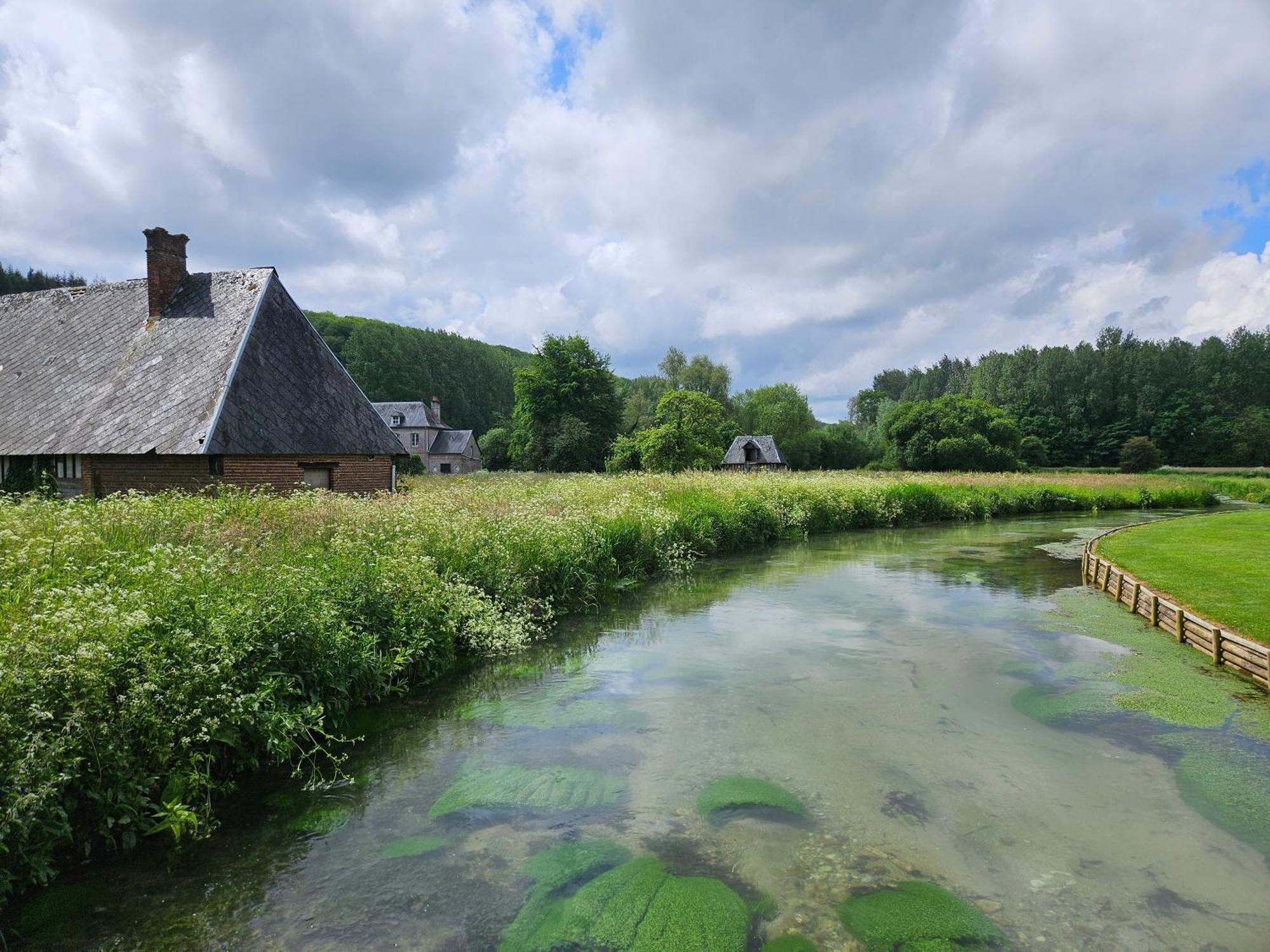 Gites 4,6 Personnes Fecamp Etretat Colleville Kültér fotó